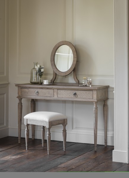 Colonial Dressing Table